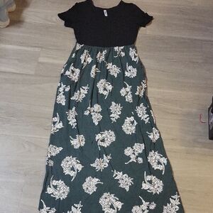 Black and Green Casual Sundress with Short Sleeves